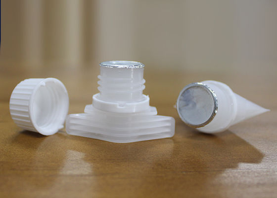 シール ライナのプラスチックはアルミニウム シーリング ホイルが付いている口の帽子の閉鎖を注ぎます