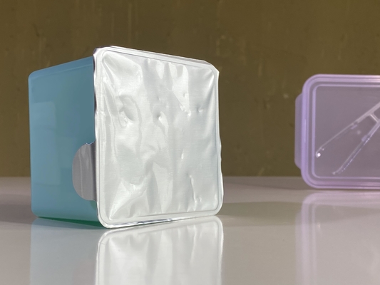 綿のシートと濡れた拭きもののためのプラスチック化粧品のボトル