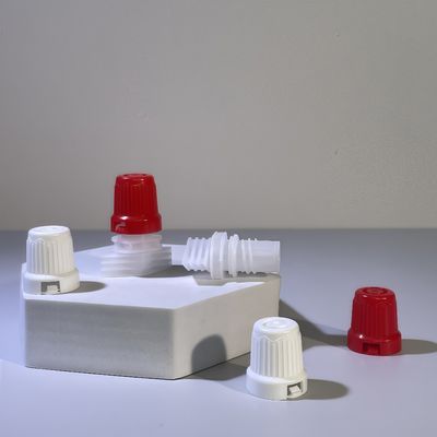 ポータブルと耐久性 12mm PE プラスチックスクリューキャップ 食品グレード シャンプーのための安全なリム 柔軟な包装の蓋ボトル閉塞