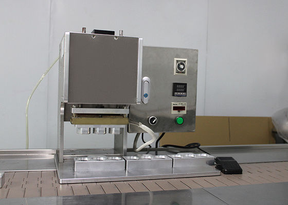 プラスチックPPの容器のシーリング フィルム900wの熱い出版物機械